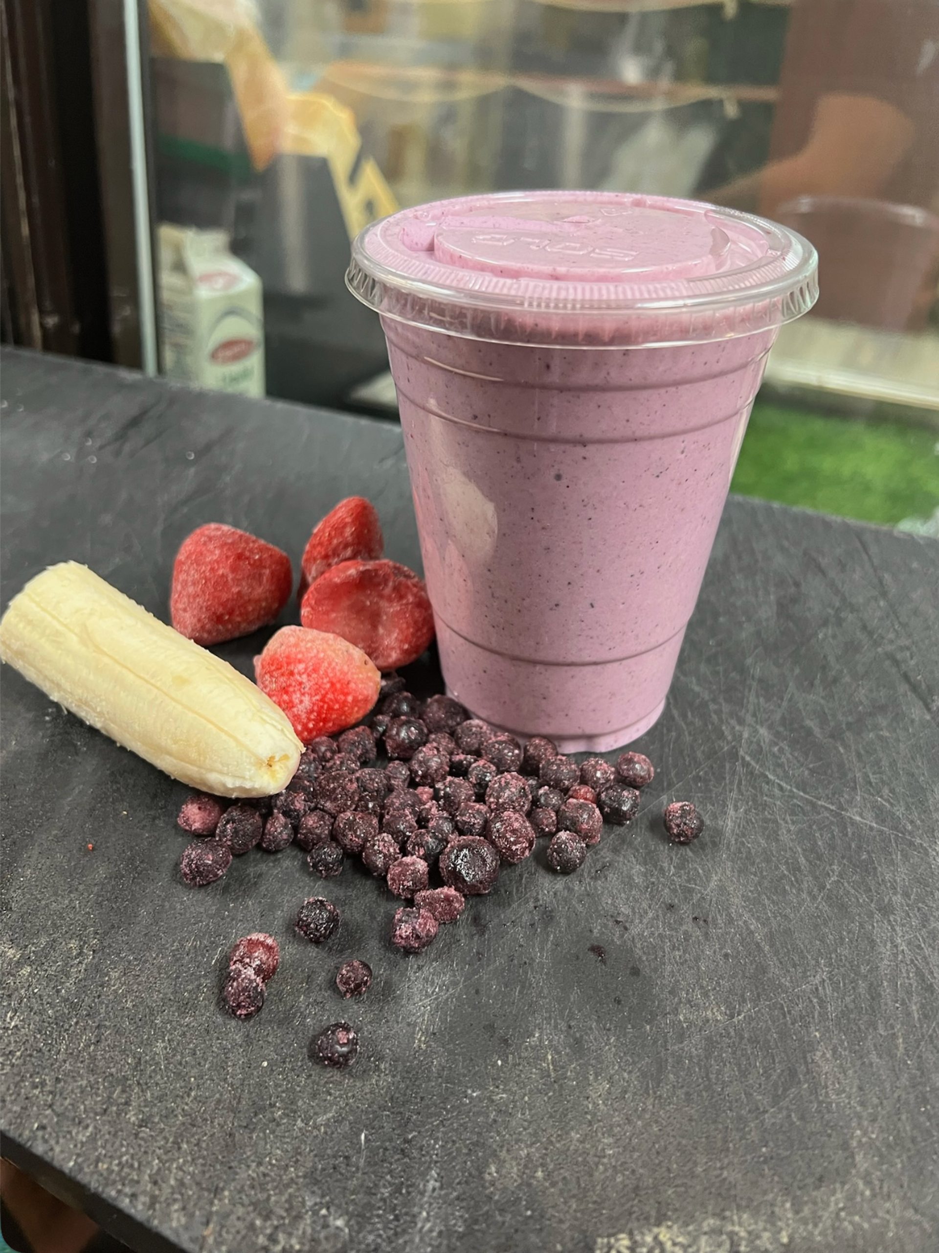 Fresh, natural juices & smoothies
